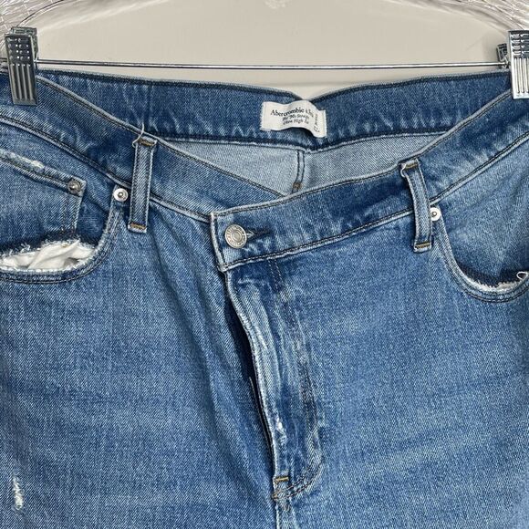 Abercrombie & Fitch 90s Straight Ultra High Rise Jeans Size 14 L / 32 - Picture 5 of 9